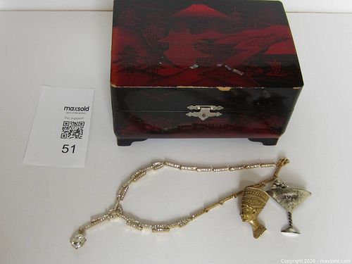 Musical Jewelry Box and Jewelry  (1 of 13)
