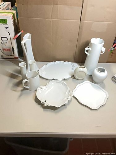 10 pieces of porcelain- lot 1006 (1 of 6)