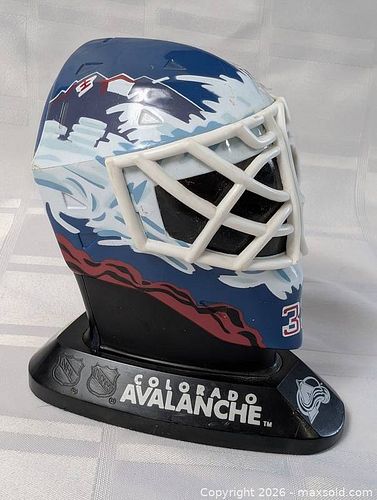 Colorado Avalanche Helmate #33 Patric Roy (1 of 11)