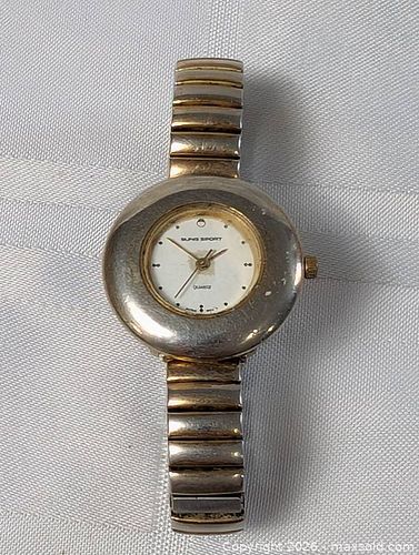 Women's silver toned Watch  (1 of 14)