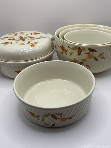 Vintage Stoneware Bakeware Lot– 6 Piece Autumn Leaf Pattern Mixing Bowls & Covered Casserole (1 of 12)