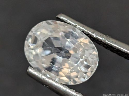 Natural White Zircon(1.6ct) (1 of 5)