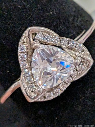 Silver(2.01g)CZ Ring,size 6.5 (1 of 3)