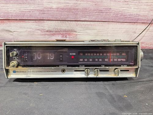 Lot #6493 (1 of 13)