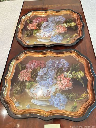 Elite Gift Boxes Pair of Decorative Metal Trays, Hydrangea Design (1 of 6)