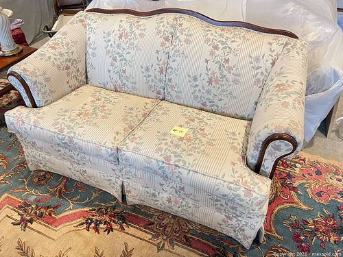 Broyhill Loveseat (1 of 6)