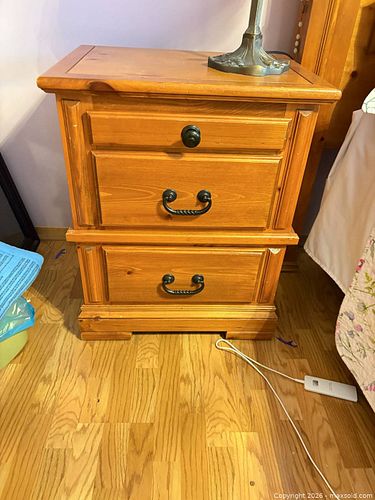 Solid Wood Bedroom Set with Nightstands, Highboy, Longboy, Mirror (1 of 20)