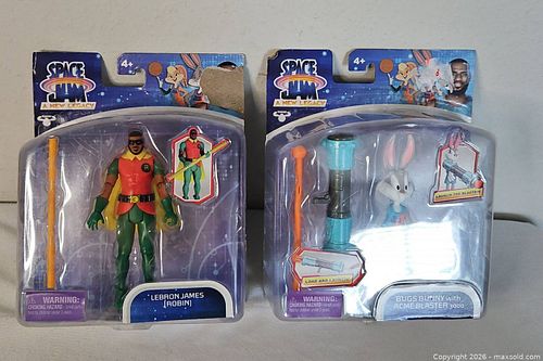 Pair Of Space Jam Action Figures (1 of 4)