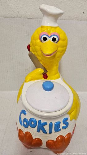 Sesame Street Big Bird Cookie Jar (1 of 5)