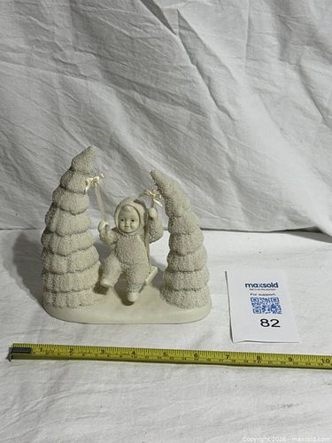 Retired Department 56 Snowbabies " When The Bough Breaks " 1990's SNOWBABY  (1 of 5)