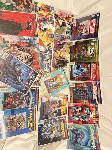 Lot of 16–30 Single-Issue Comics (New 52 / Modern Era) (1 of 15)