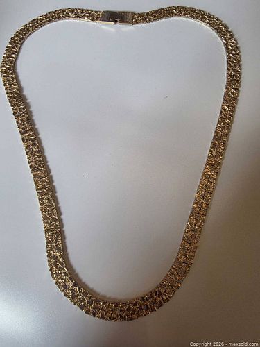 Large necklace. Costume jewelry  (1 of 3)