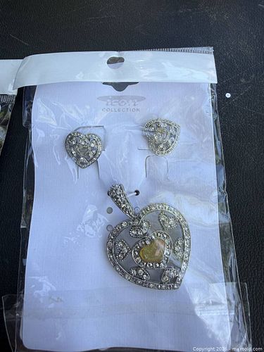 Silver-Tone Heart Pendant & Stud Earring Set with Enamel Center (1 of 3)