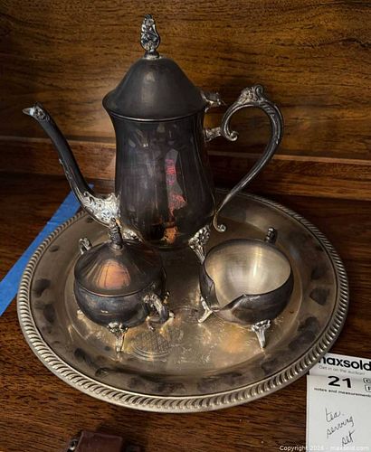 International Silver Company Silver-Plated Tea Set with Tray DR (1 of 7)