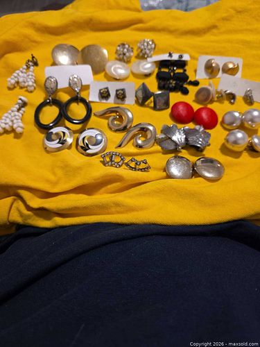 Group of earrings  (1 of 3)