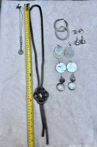 Lot: 2 Necklaces and 6 Pairs of Earrings — Silver & Gunmetal (1 of 9)