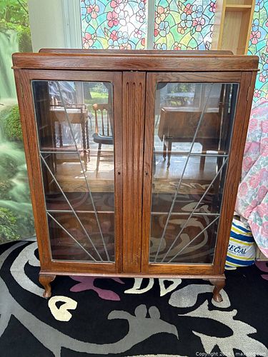 Oak Display Cabinet with Glass Doors C (1 of 13)