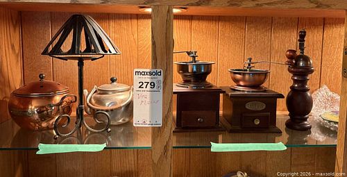 Vintage Kitchenware: Grinders, Teapots, Decorative Stand B (1 of 12)