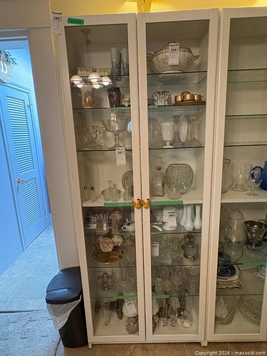 Wood & Glass Display Curio Cabinet D (1 of 9)