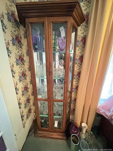Wood Veneer & Glass Curio Display Cabinet D (1 of 9)