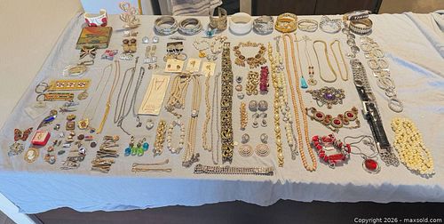 Costume Jewelry Lot 51-150 Pieces — Mixed Metal & Rhinestones Lot 504 (1 of 20)
