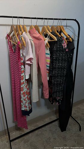 Women’s Matching Sets and Dresses, Hollister, Ambiance and more lot 264 (1 of 20)