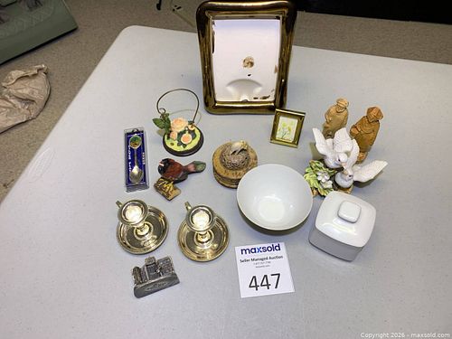 Souvenir Trinkets (1 of 9)