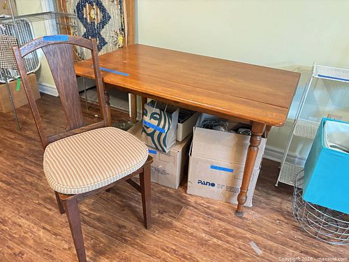 Solid Wood Dining Table with Chair  (1 of 12)