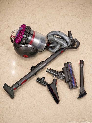 Dyson Cinetic Big Ball Animal Canister Vacuum (CY22)  (1 of 4)