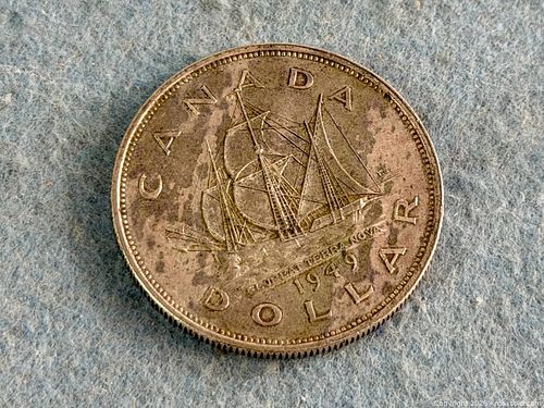 1949 Canada Silver Dollar – Newfoundland Commemorative (1 of 4)