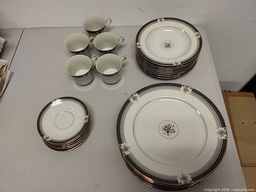 Porcelain Dinner, Salad & Cup Set — Navy Border, Gold Trim (1 of 6)