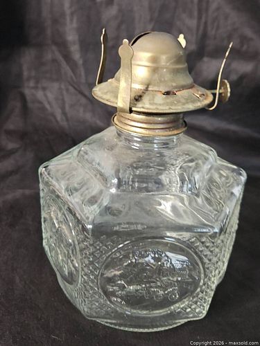 Vintage Lamplight Farms Oil Lamp (1 of 6)