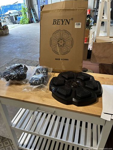 BEYN Music Boxing Machine - Black (1 of 7)