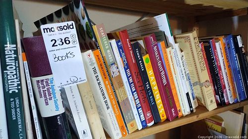 Books: Self-help, Reference, Children's, Health and More B (1 of 12)