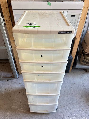 Mini Chest Plastic Storage Drawer Unit on Casters C (1 of 9)
