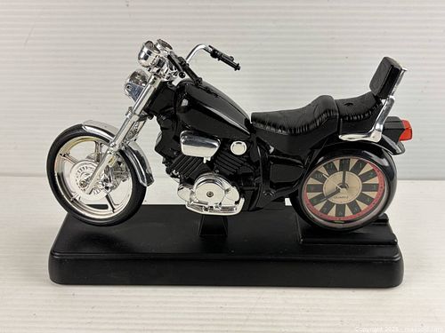 Novelty Retro Motorcycle Decorative Clock with Display Base (1 of 11)