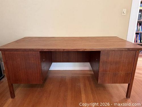 Lot #319 (1 of 2)