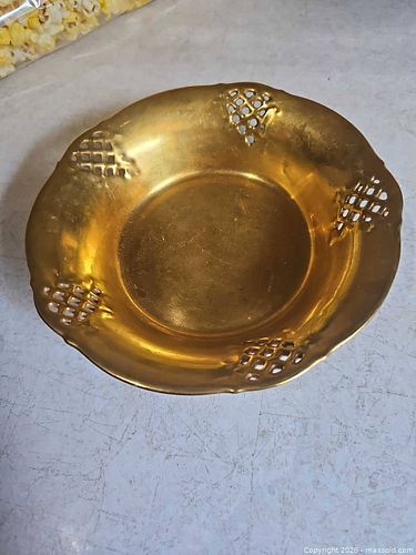 Gold colored bowl by Bavaria (1 of 5)