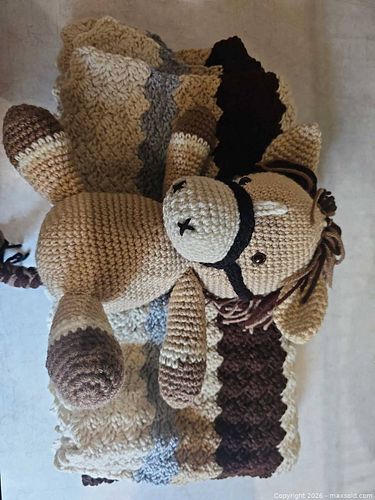 Handmade stuffed horse with matching blanket (1 of 4)