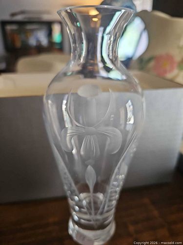 Lenox crystal vase in the box (1 of 7)