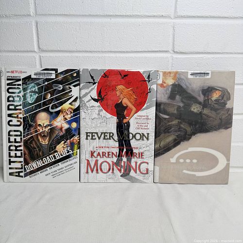 Lot of Graphic Novels  (1 of 9)
