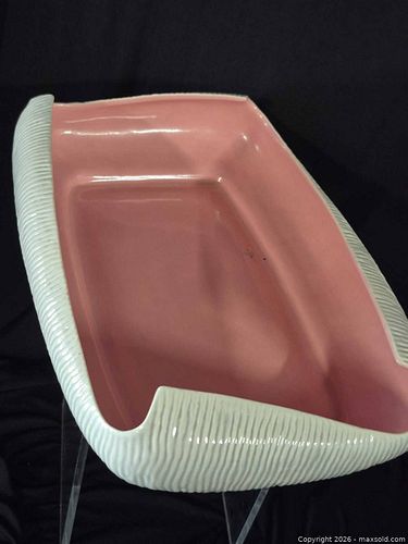 Red Wing Pottery Pink & White Ceramic Serving Dish (1 of 9)