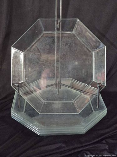 Set of 5 Clear Octagonal Glass Dinner Plates  (1 of 11)