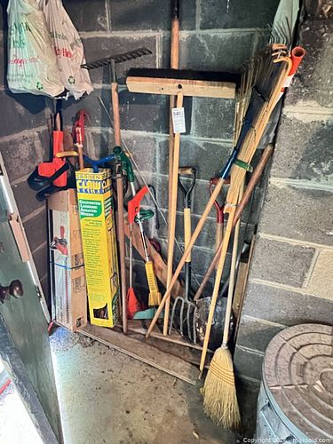 Garden Tools — Rakes, Shovels, Brooms, More B (1 of 8)
