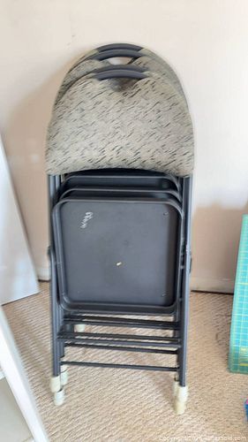 Set of 4 Folding Chairs C (1 of 6)