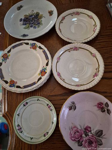 Plates (1 of 6)