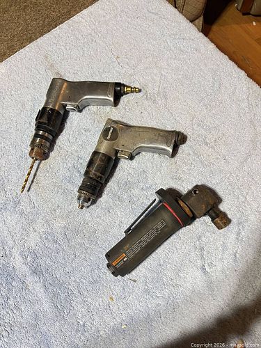Lot of 3 Pneumatic Drills and Die Grinders — Mastercraft & Powermate (1 of 3)