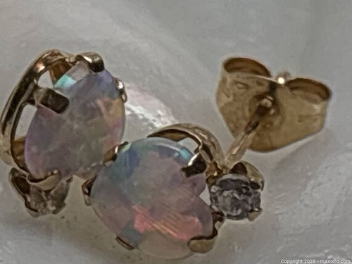 10k Gold Opal & Diamond Earrings Studs (1 of 14)