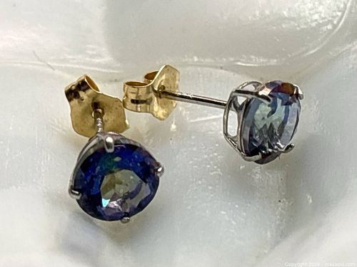 14k Gold Mystic Topaz Earrings Studs (1 of 12)