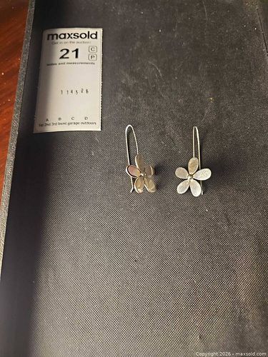Sterling Silver Floral Earrings  (1 of 4)